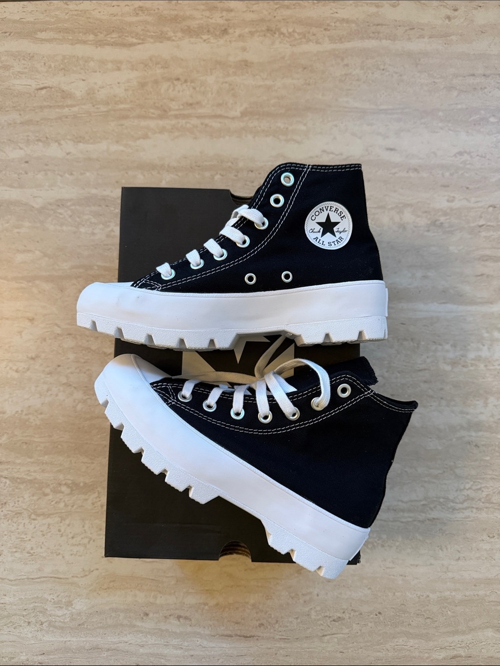Converse Kids Black and White High Top Lugged Sneakers - sz 6 women’s